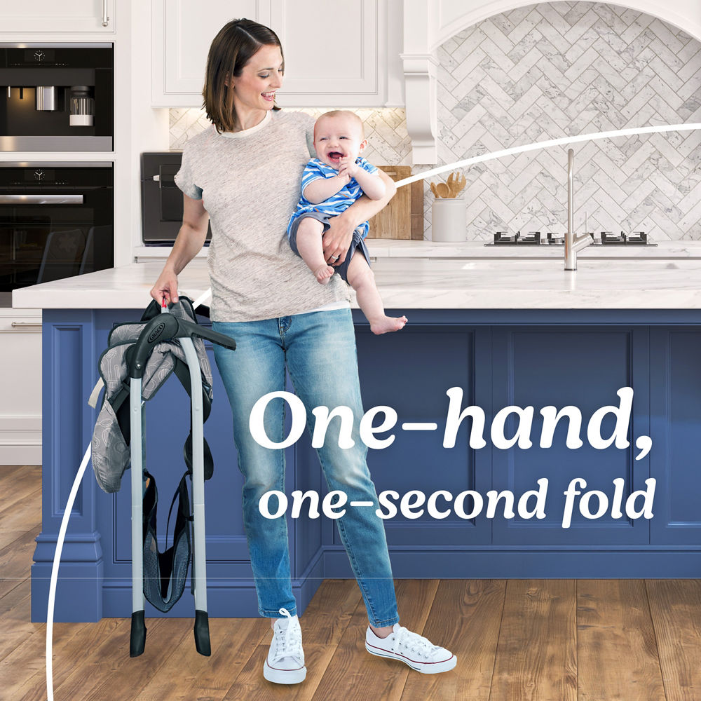 Slim Snacker™ Highchair